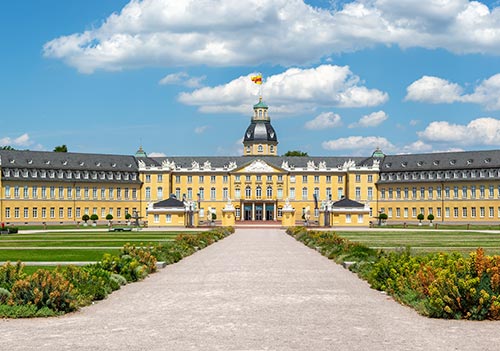 Deutsch und Fremdsprachen lernen in Sprachschule Karlsruhe
